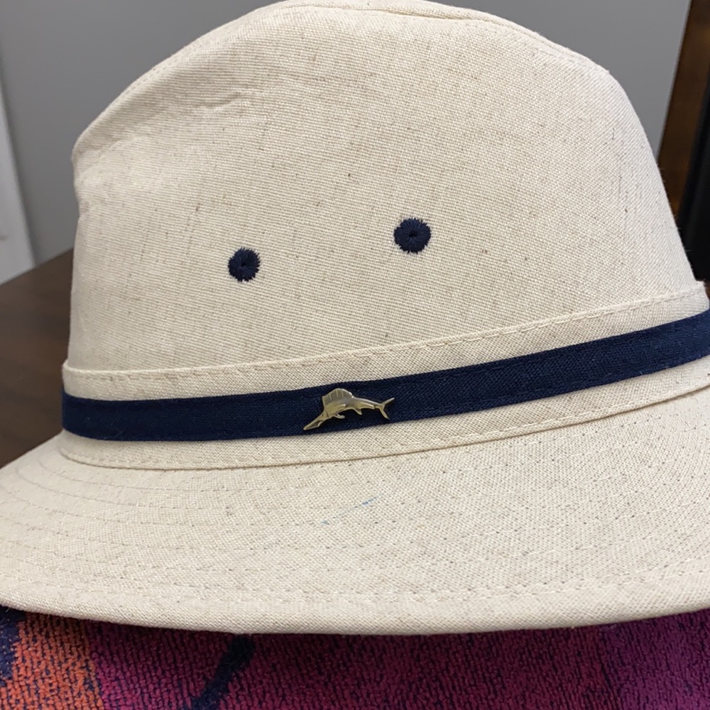 🔥2/$60🔥TOMMY BAHAMA 🍹🌴 - Picture 4 of 9